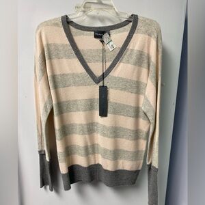 Michael Stars Gray and Cream V-Neck Sweater